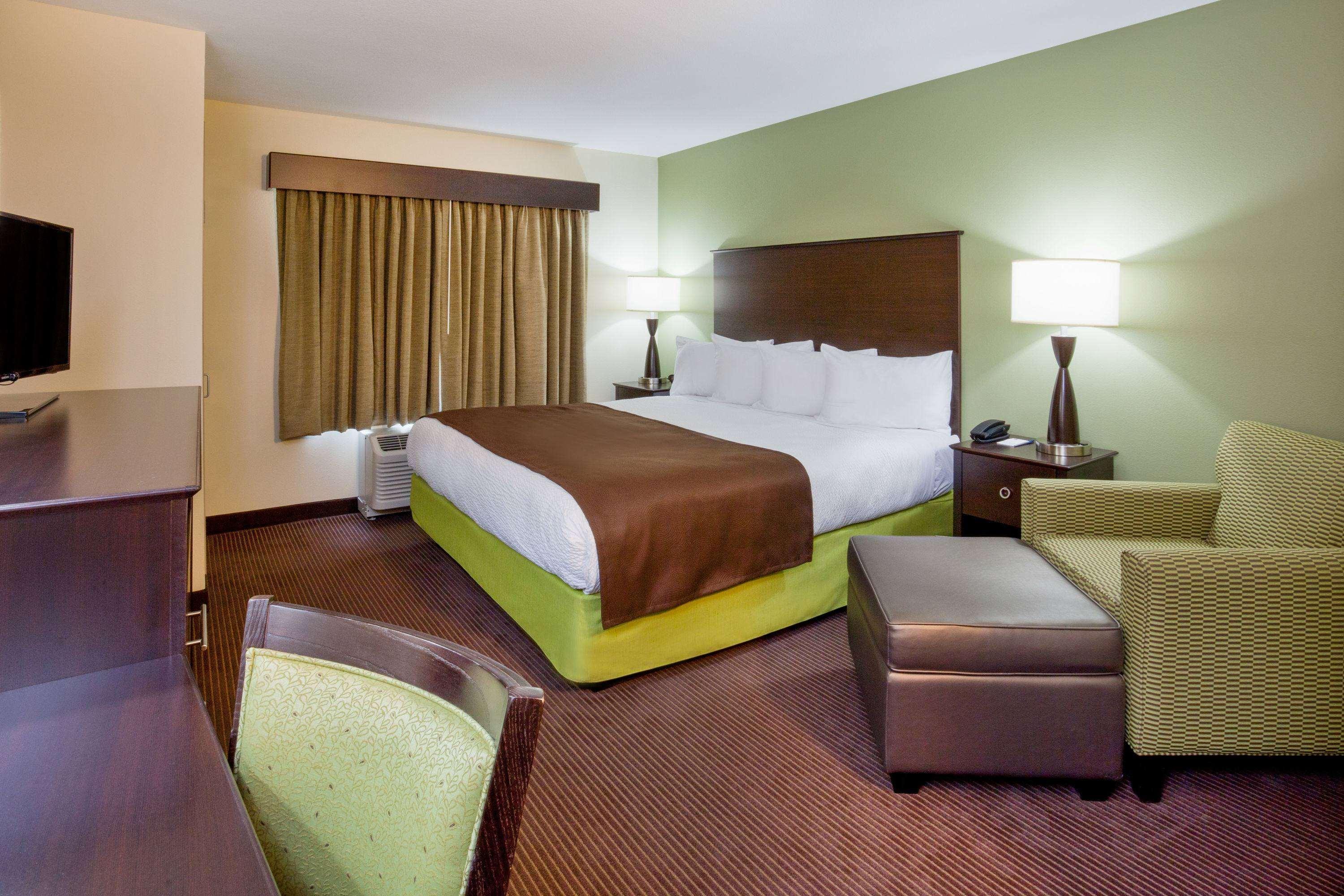 Americinn By Wyndham Hartford Sd Exterior photo